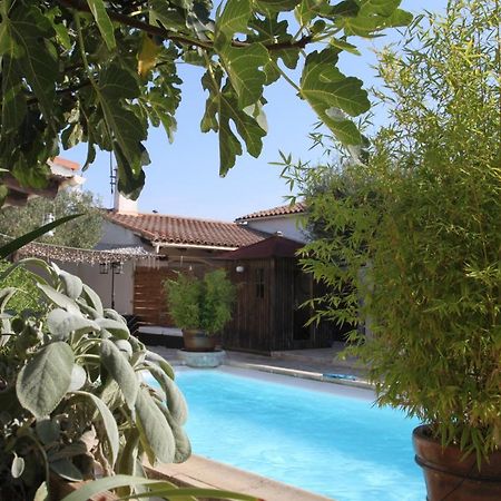 Site Machambreencamargue 沃韦尔 外观 照片