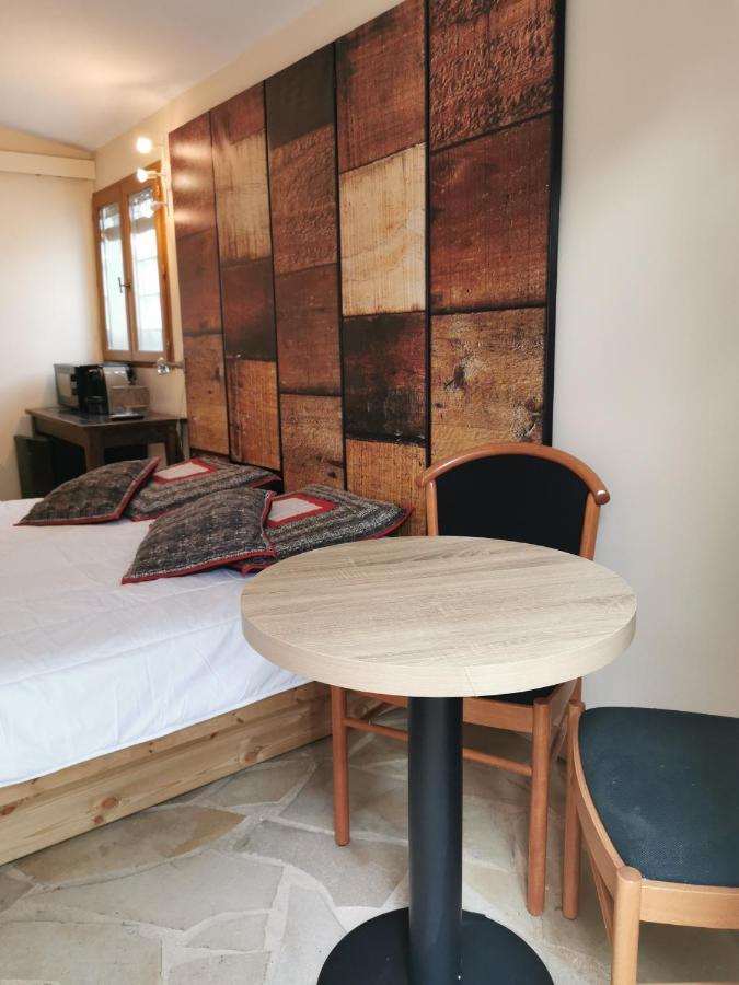 Site Machambreencamargue 沃韦尔 外观 照片