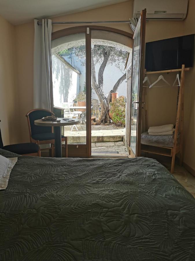 Site Machambreencamargue 沃韦尔 外观 照片