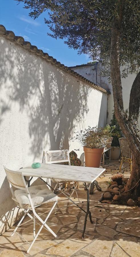 Site Machambreencamargue 沃韦尔 外观 照片