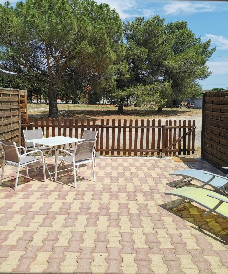 Site Machambreencamargue 沃韦尔 外观 照片